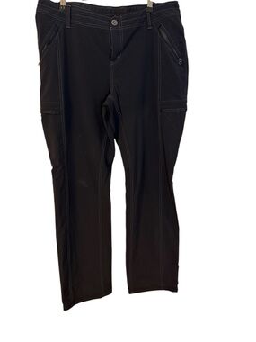 Kuhl Women’s Black Cargo Stretch Pants
